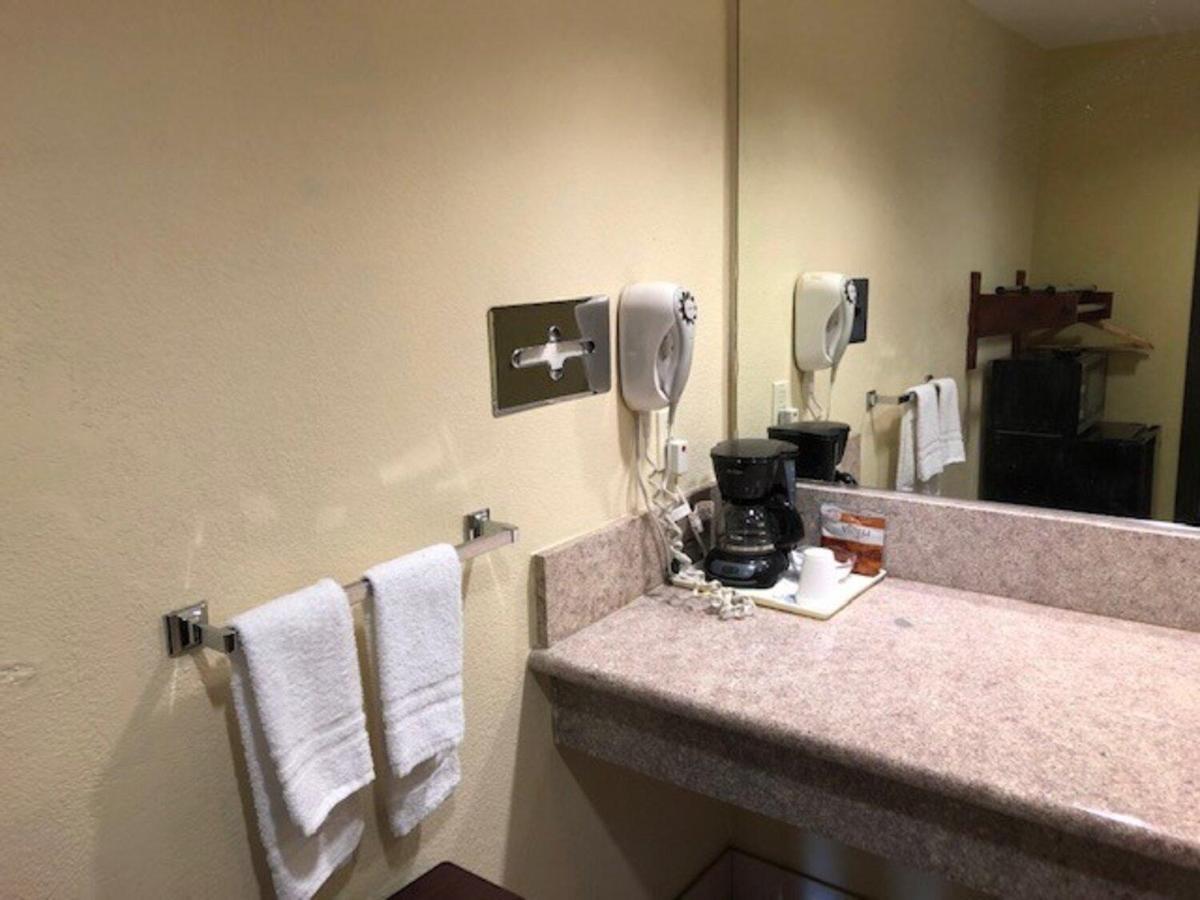Americas Best Value Inn Пасадина Экстерьер фото